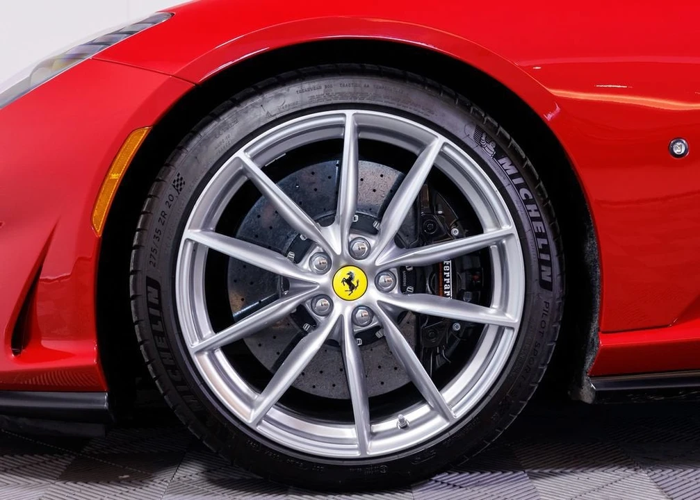 2021 Ferrari 812 GTS - Image 9 of 31