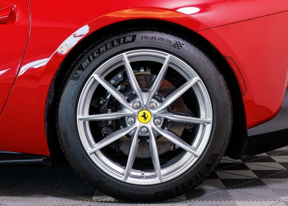 2021 Ferrari 812 GTS - Image 10 of 31