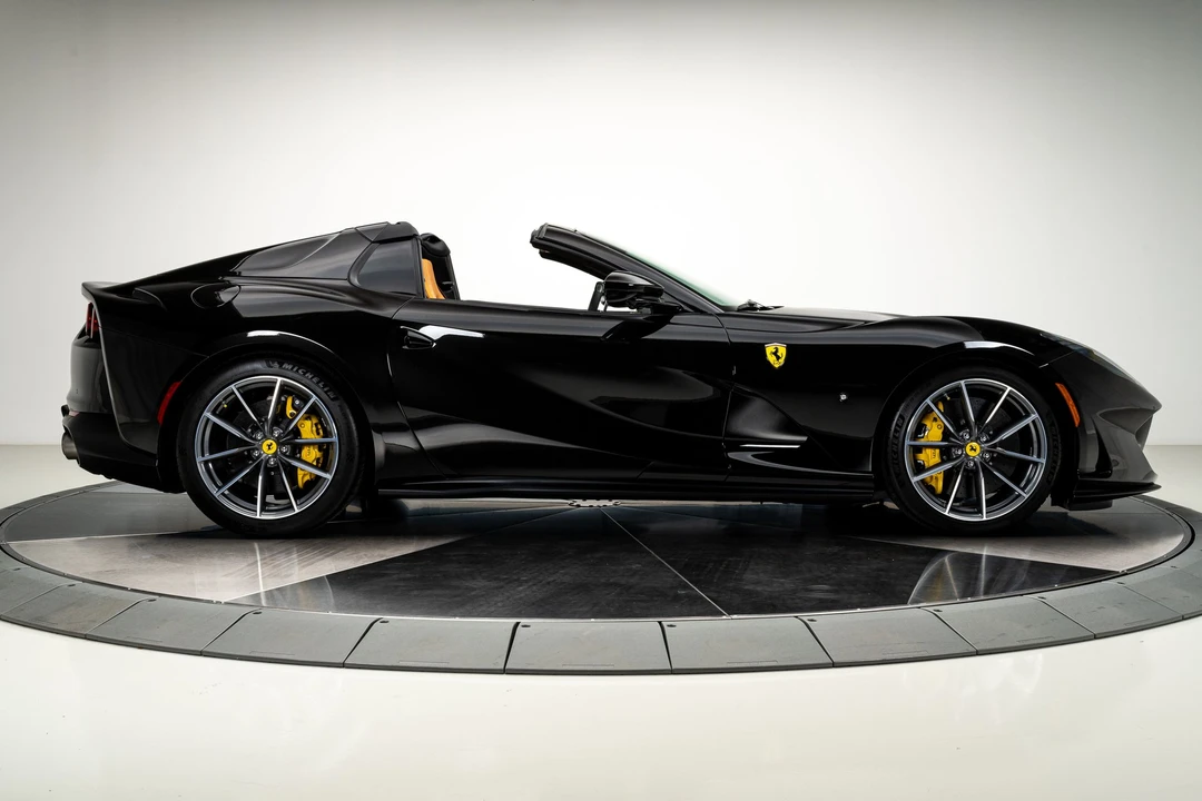 2021 Ferrari 812 GTS - Image 19 of 31