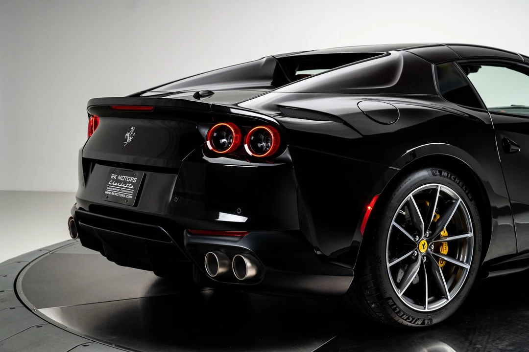 2021 Ferrari 812 GTS - Image 28 of 31