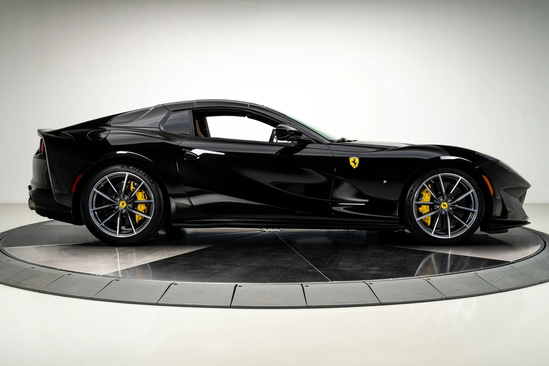 2021 Ferrari 812 GTS - Image 18 of 31