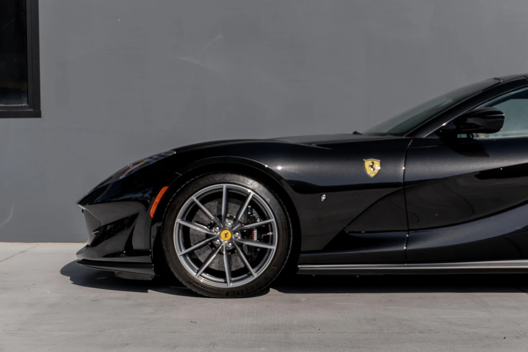 2021 Ferrari 812 GTS - Image 16 of 31