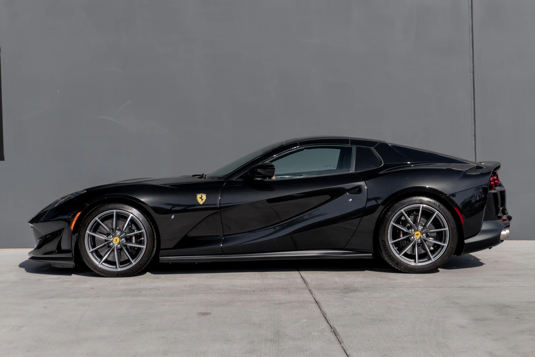 2021 Ferrari 812 GTS - Image 8 of 31