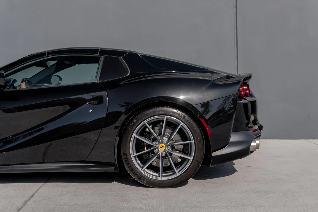 2021 Ferrari 812 GTS - Image 22 of 31
