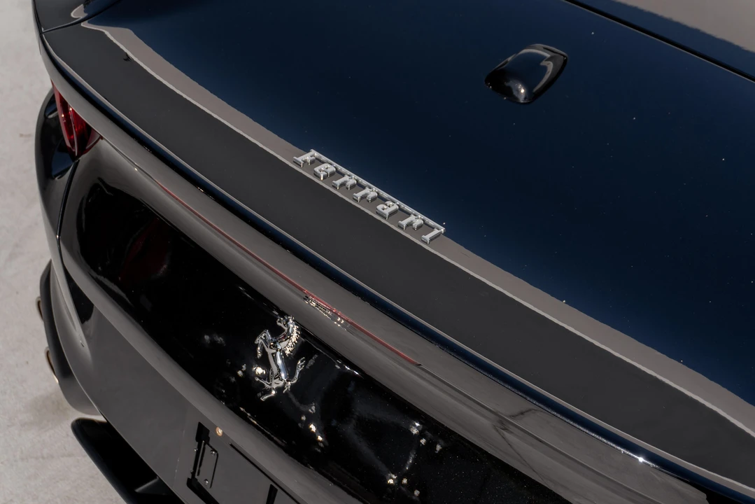2021 Ferrari 812 GTS - Image 25 of 31