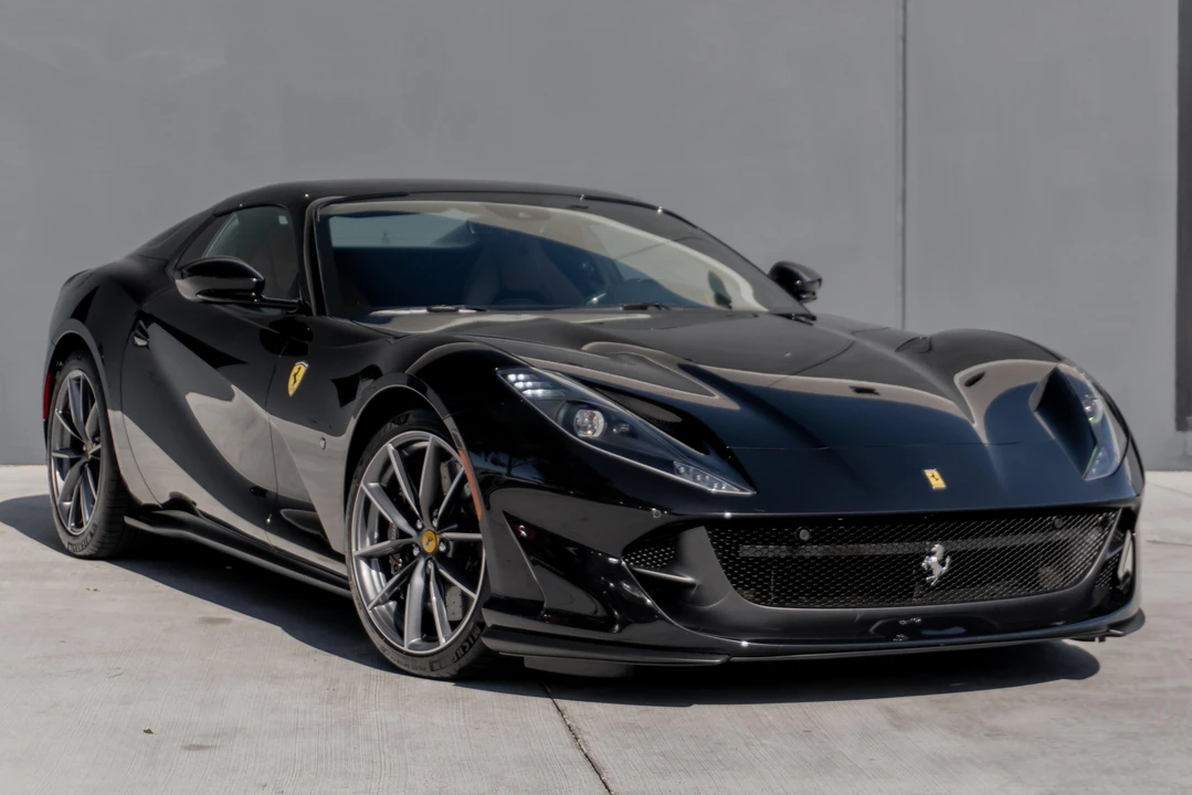 2021 Ferrari 812 GTS - Image 11 of 31