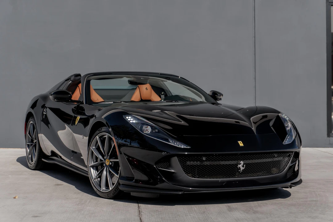 2021 Ferrari 812 GTS - Image 7 of 31