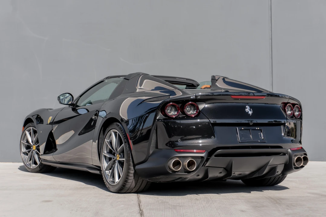 2021 Ferrari 812 GTS - Image 6 of 31