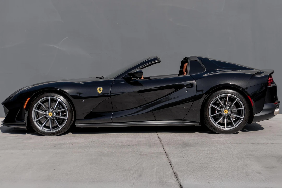 2021 Ferrari 812 GTS - Image 3 of 31
