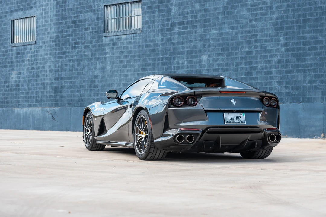 2021 Ferrari 812 GTS - Image 5 of 31