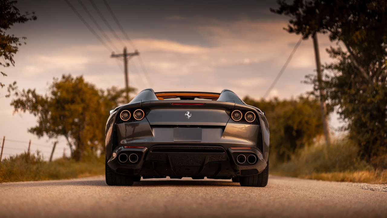 2021 Ferrari 812 GTS - Image 11 of 31