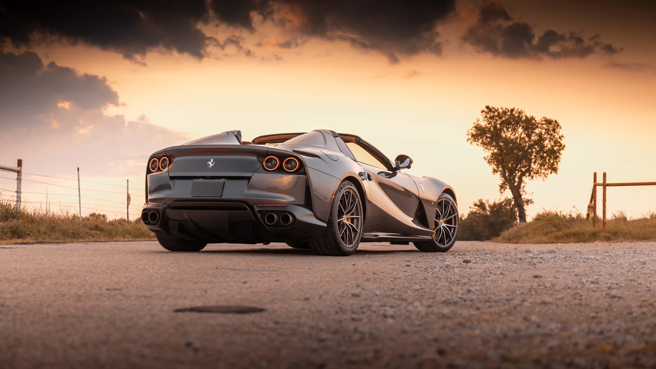 2021 Ferrari 812 GTS - Image 12 of 31