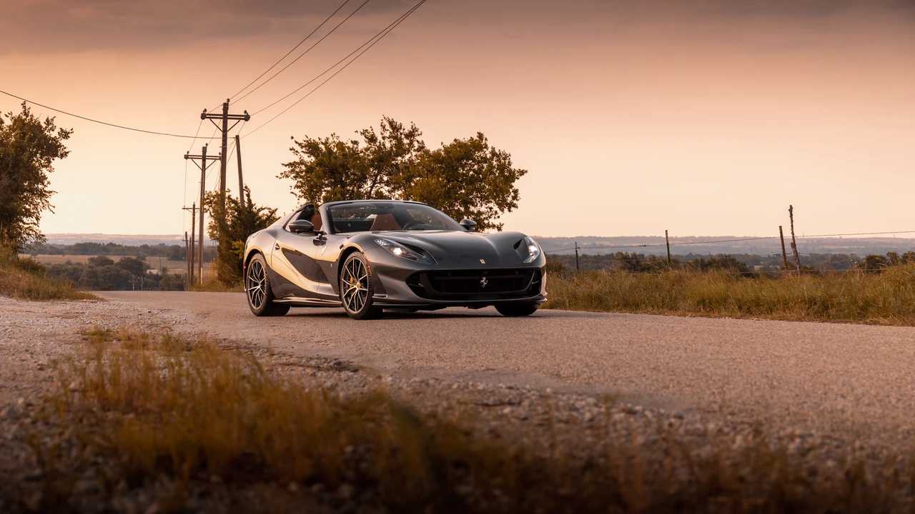 2021 Ferrari 812 GTS - Image 17 of 31