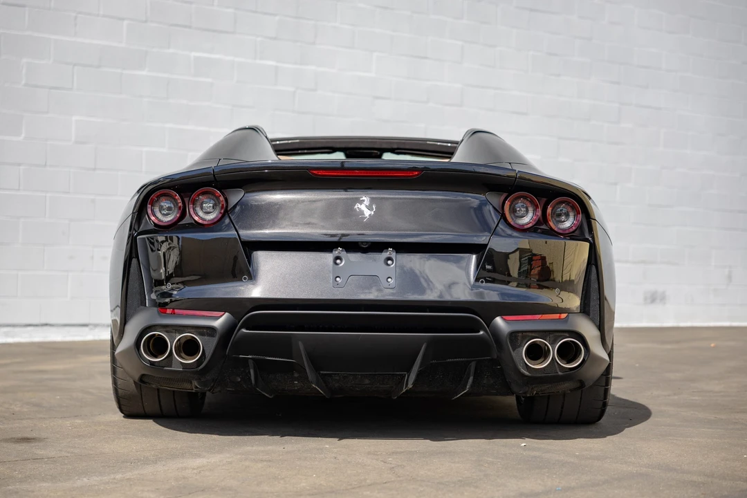 2021 Ferrari 812 GTS - Image 17 of 31