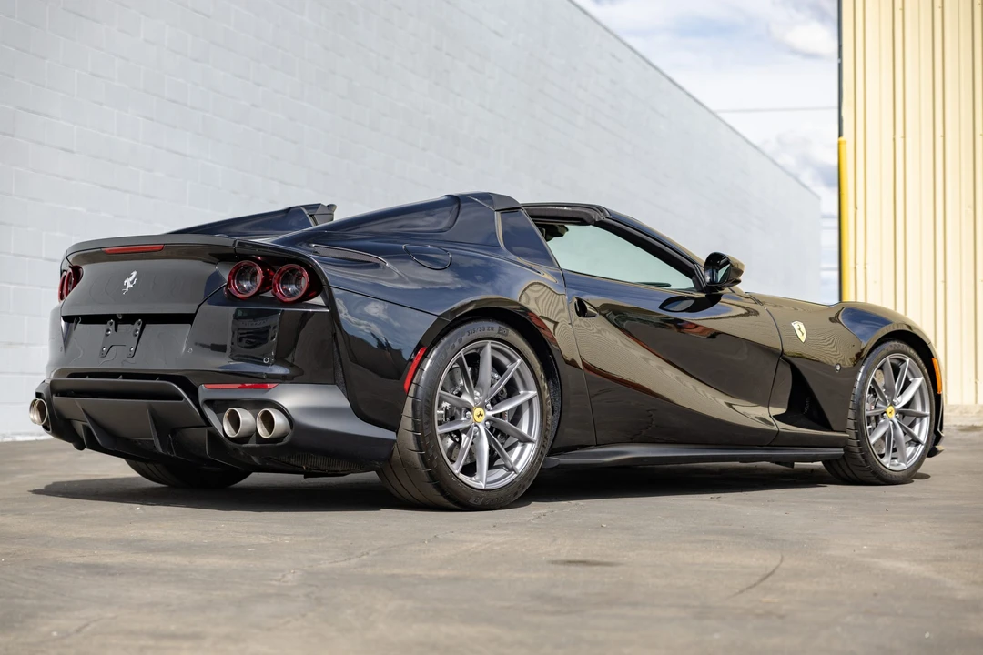 2021 Ferrari 812 GTS - Image 21 of 31