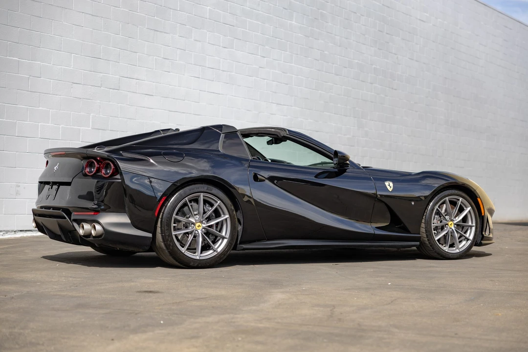 2021 Ferrari 812 GTS - Image 22 of 31