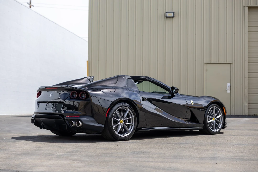 2021 Ferrari 812 GTS - Image 23 of 31