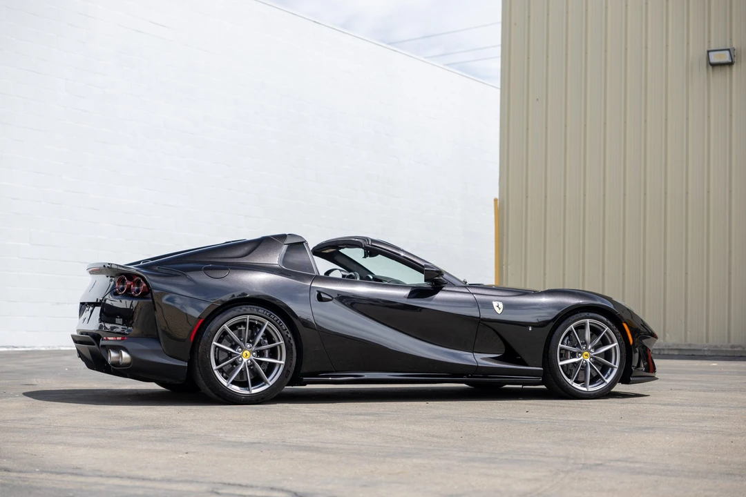 2021 Ferrari 812 GTS - Image 26 of 31