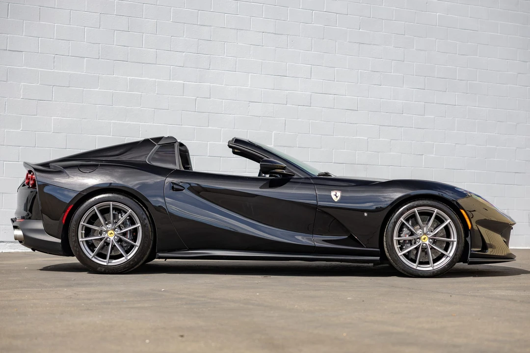 2021 Ferrari 812 GTS - Image 31 of 31