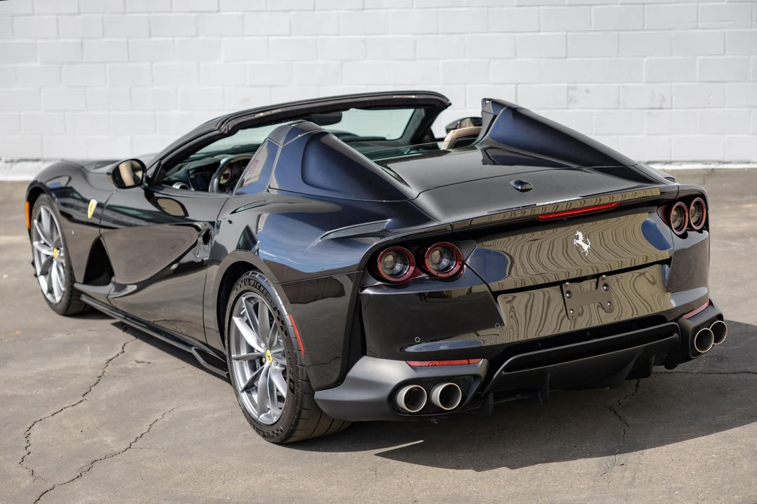 2021 Ferrari 812 GTS - Image 4 of 31