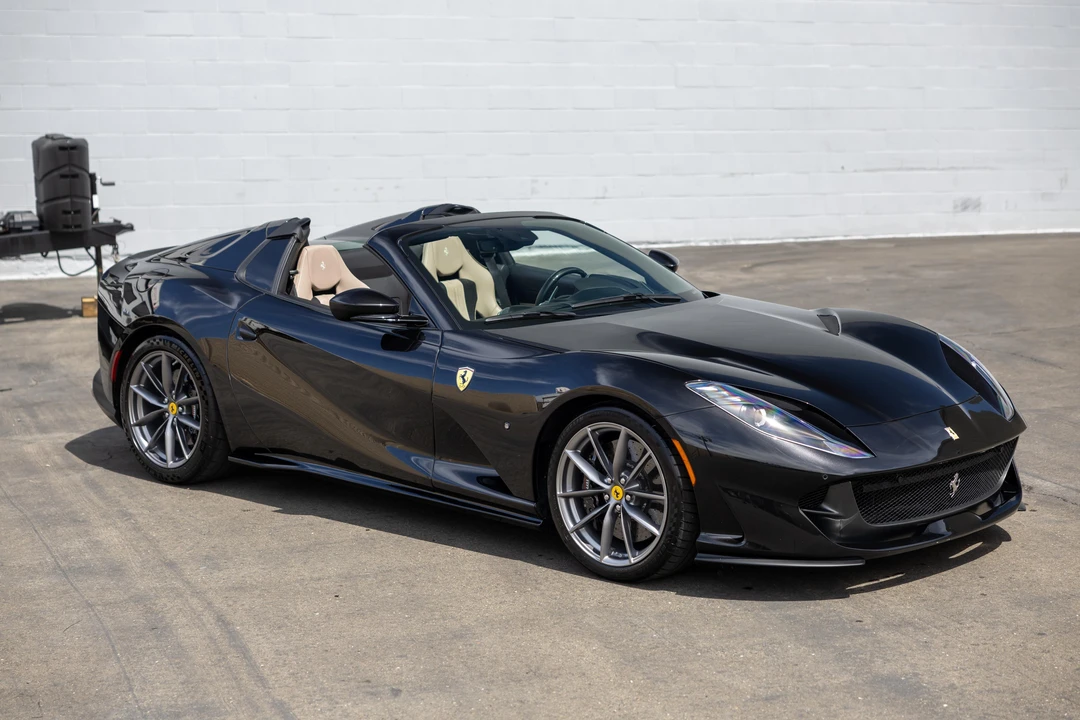 2021 Ferrari 812 GTS - Image 27 of 31