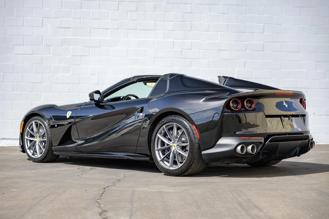 2021 Ferrari 812 GTS - Image 16 of 31