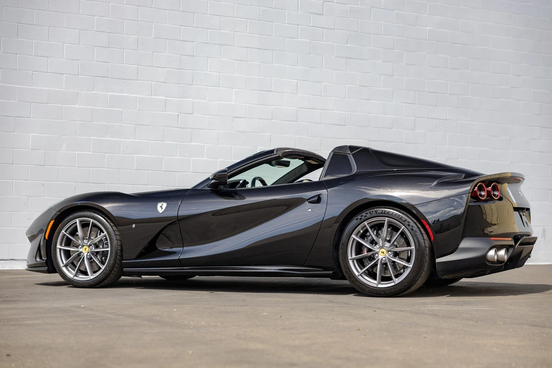 2021 Ferrari 812 GTS - Image 14 of 31