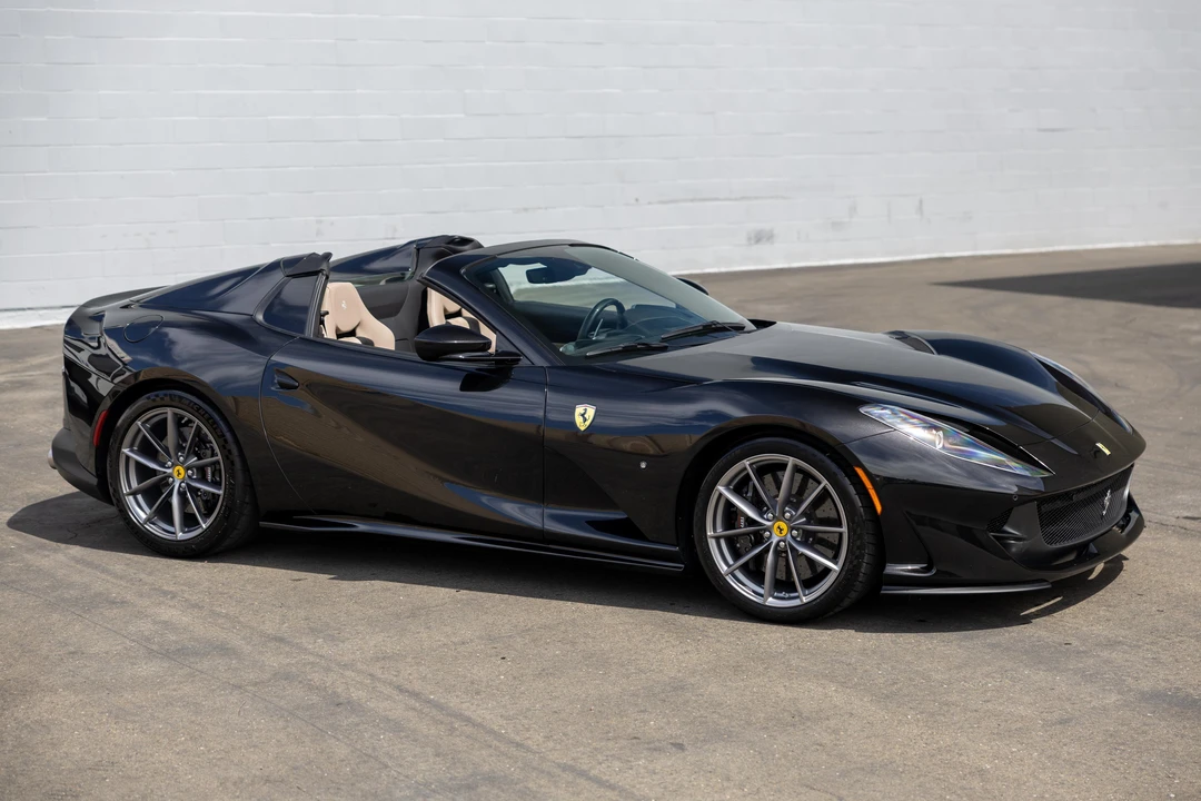 2021 Ferrari 812 GTS - Image 25 of 31