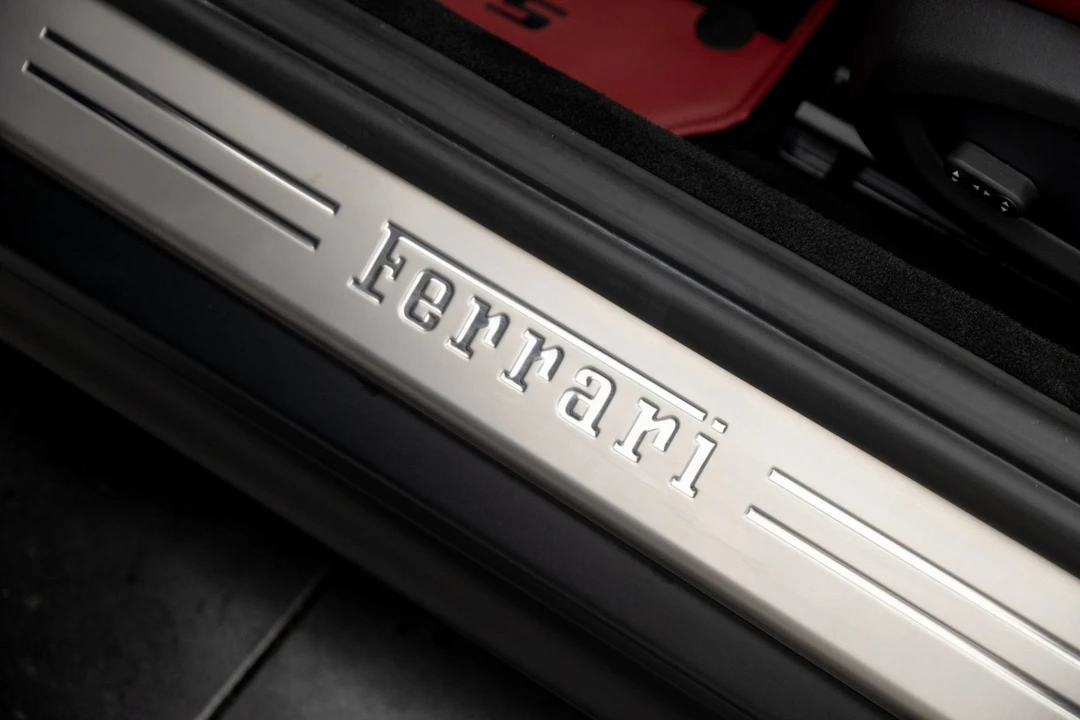 2021 Ferrari 812 GTS - Image 24 of 31