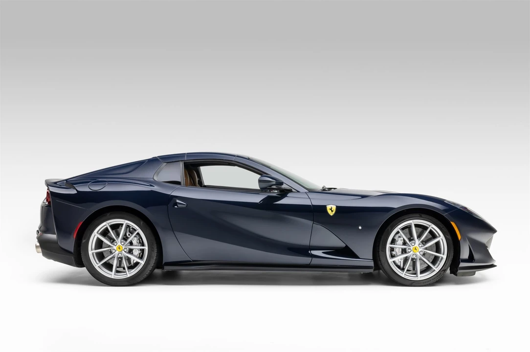2021 Ferrari 812 GTS - Image 14 of 31