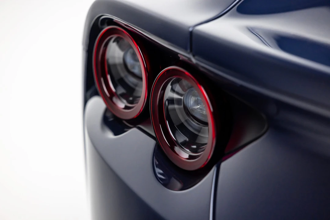 2021 Ferrari 812 GTS - Image 25 of 31