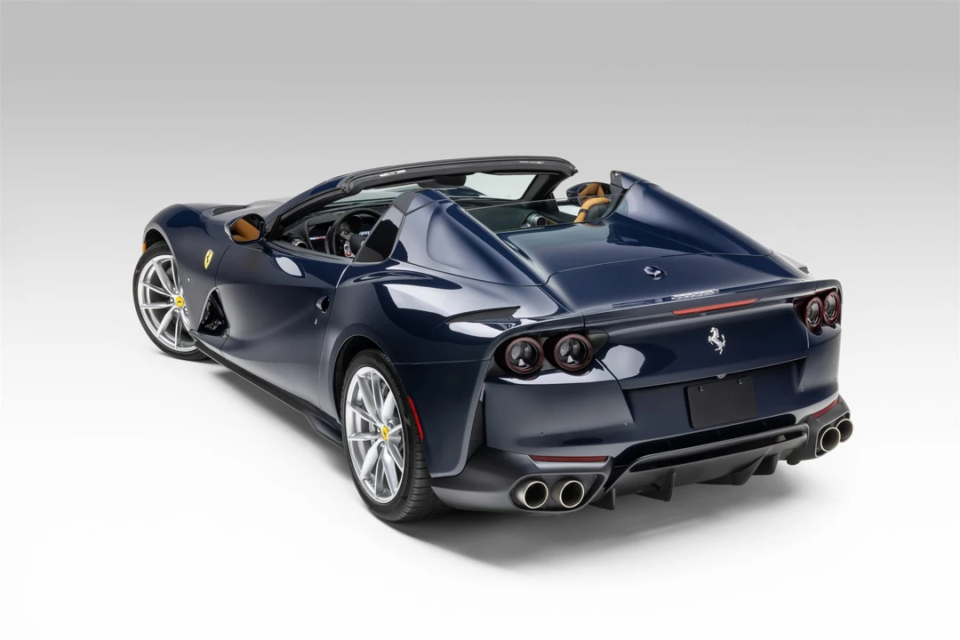 2021 Ferrari 812 GTS - Image 7 of 31