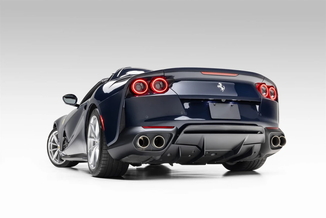 2021 Ferrari 812 GTS - Image 8 of 31