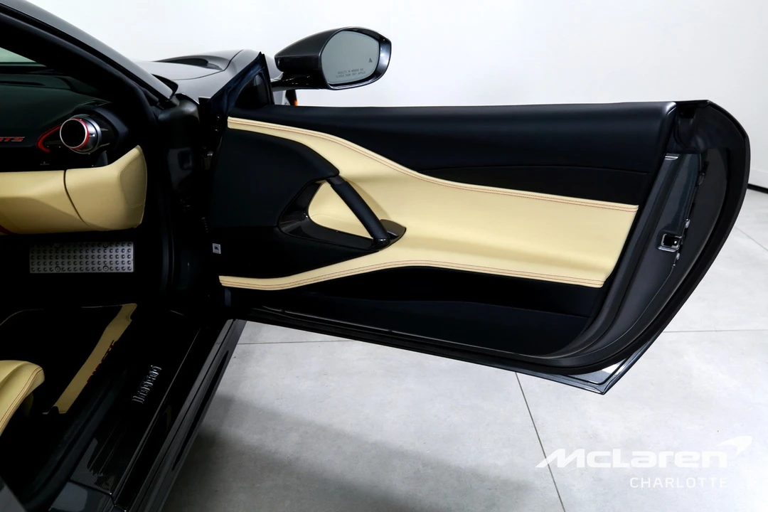 2021 Ferrari - Image 19 of 31