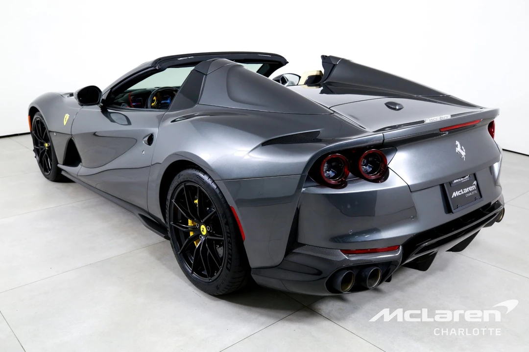 2021 Ferrari - Image 7 of 31