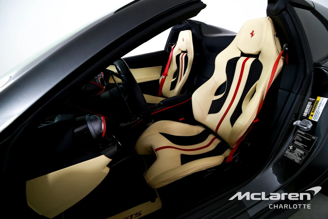2021 Ferrari - Image 12 of 31