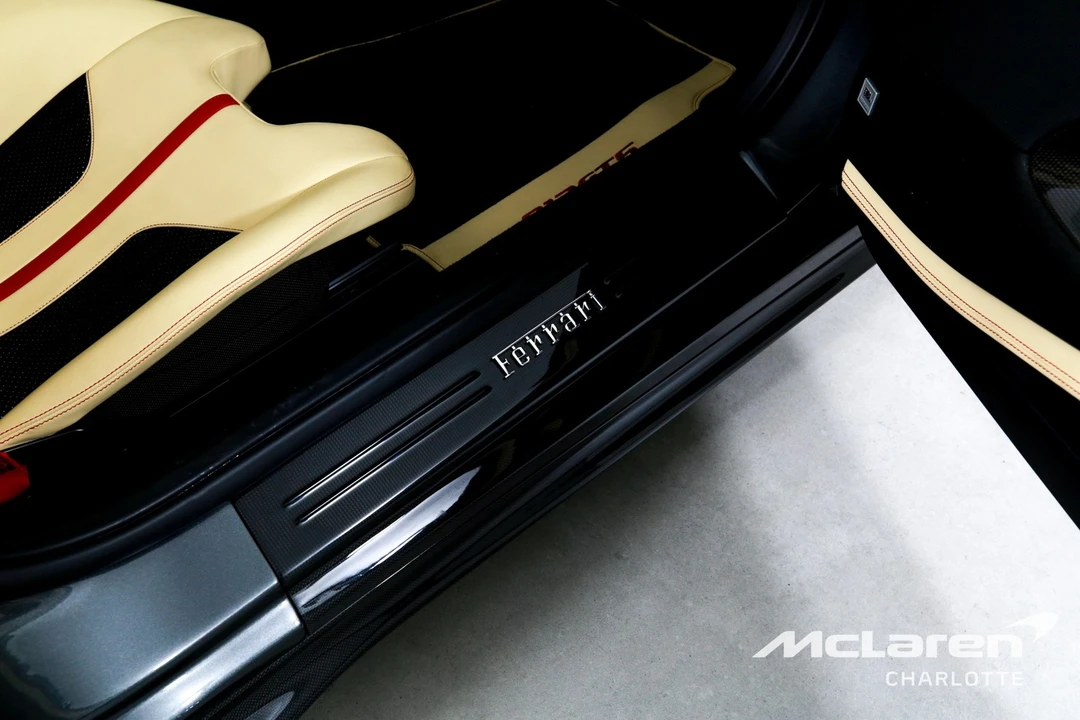 2021 Ferrari - Image 23 of 31