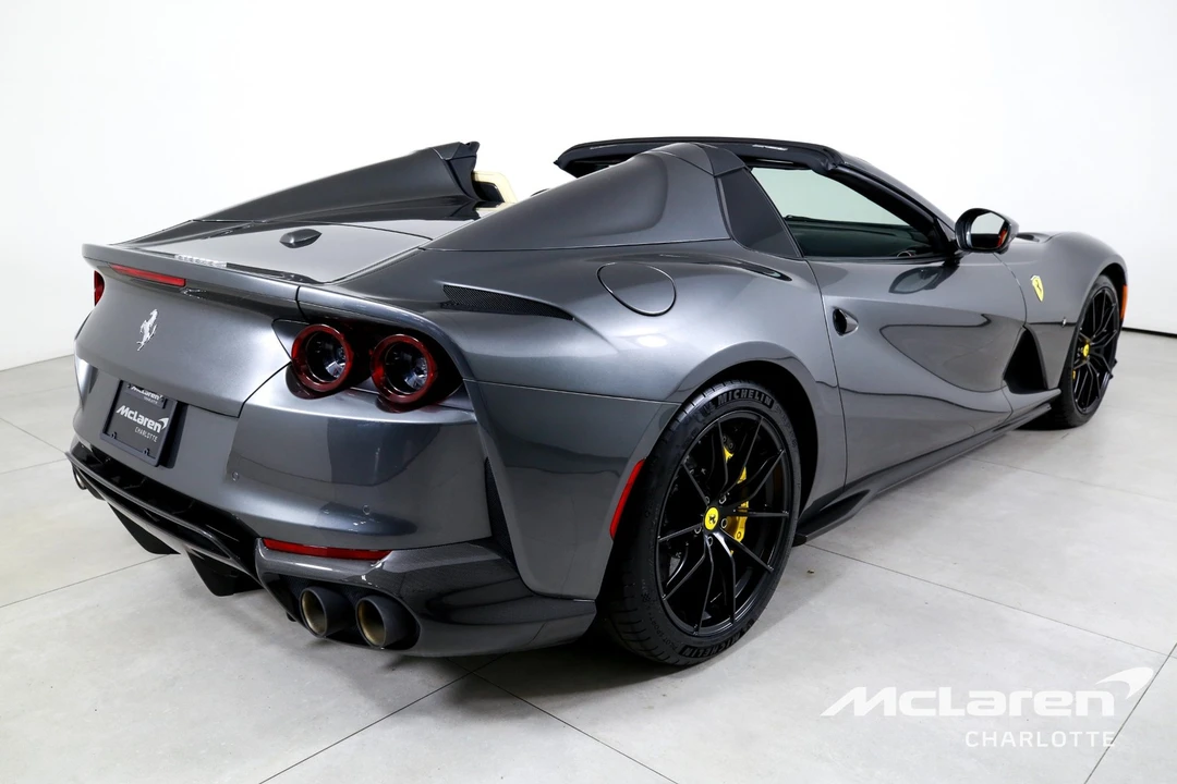 2021 Ferrari - Image 9 of 31