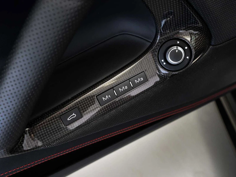 2021 Ferrari 812 GTS - Image 18 of 31