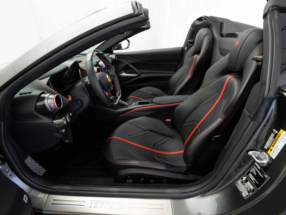 2021 Ferrari 812 GTS - Image 9 of 31