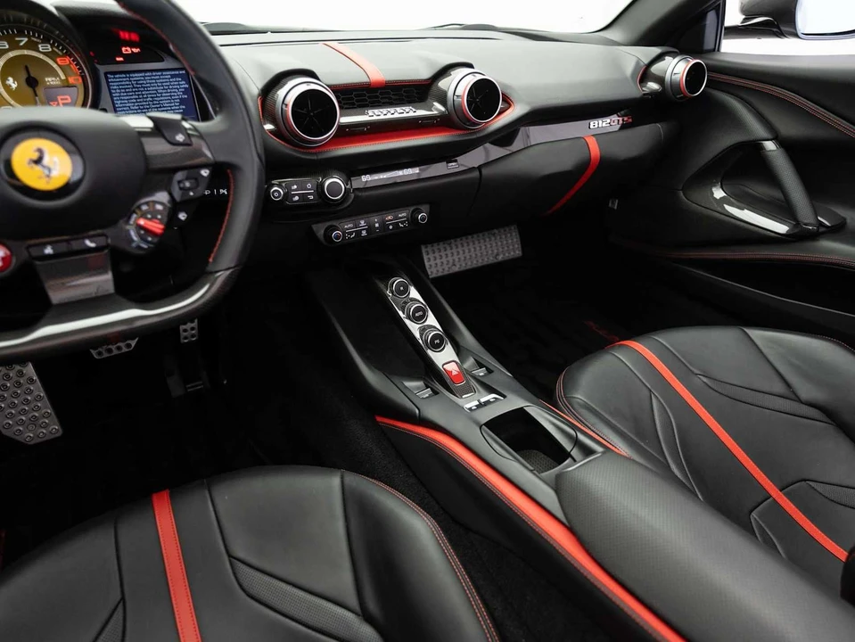 2021 Ferrari 812 GTS - Image 20 of 31