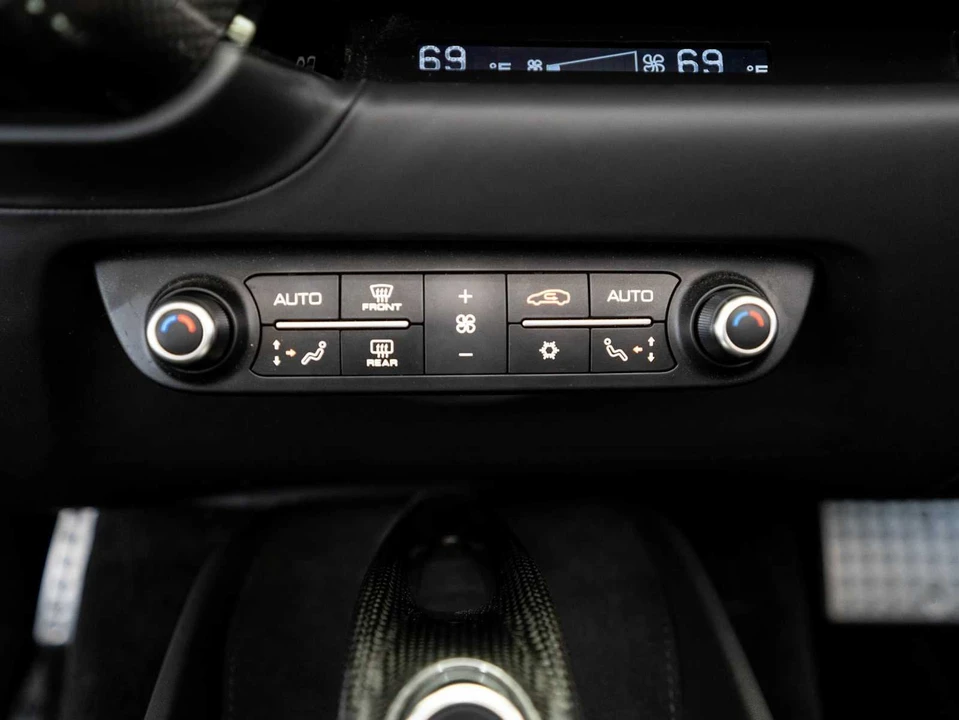 2021 Ferrari 812 GTS - Image 26 of 31