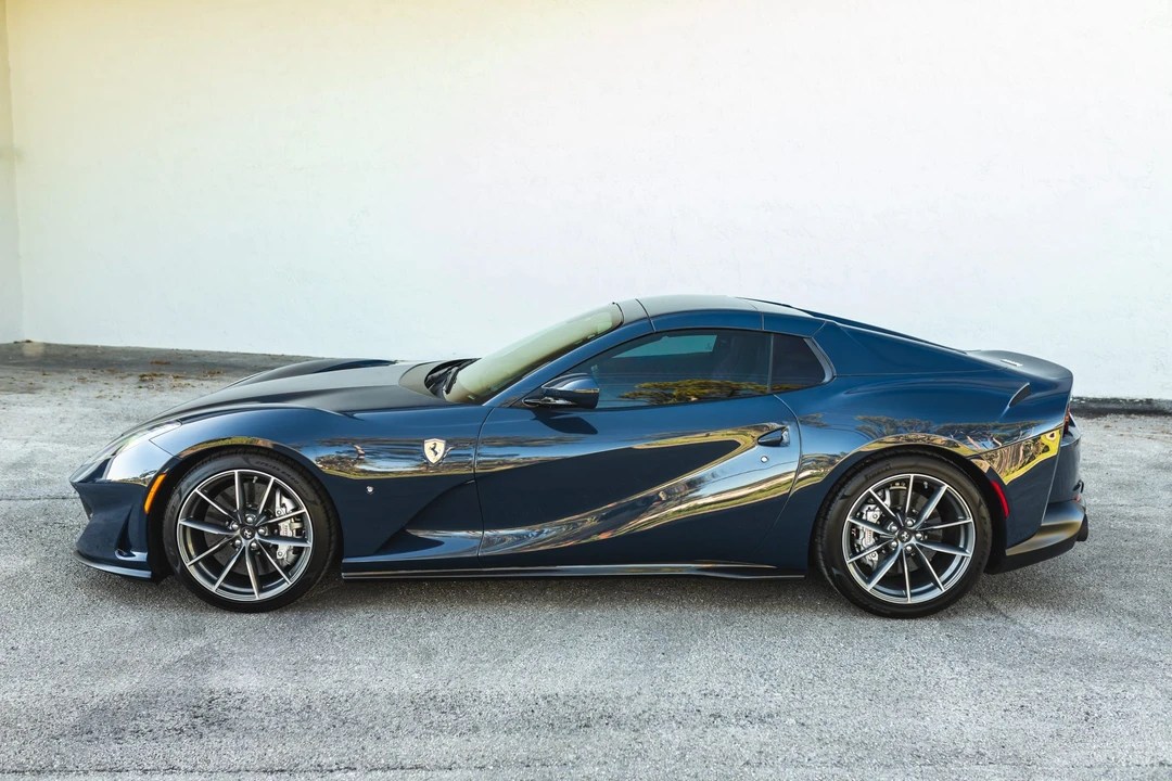 2021 Ferrari 812 GTS - Image 5 of 31