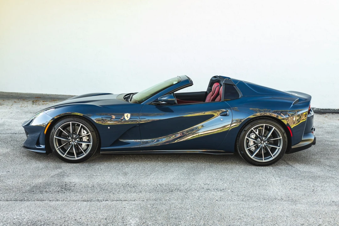 2021 Ferrari 812 GTS - Image 13 of 31