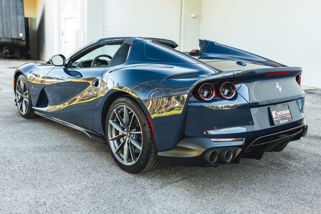 2021 Ferrari 812 GTS - Image 14 of 31