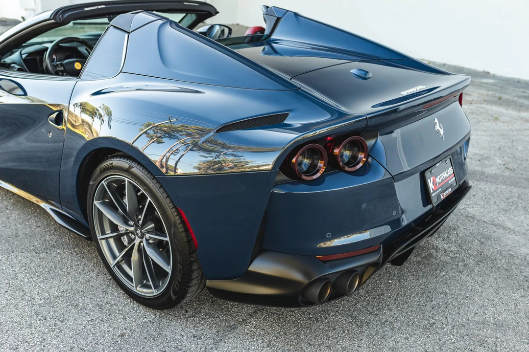 2021 Ferrari 812 GTS - Image 29 of 31