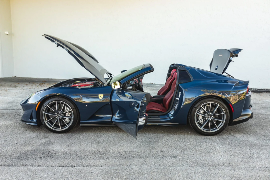 2021 Ferrari 812 GTS - Image 21 of 31