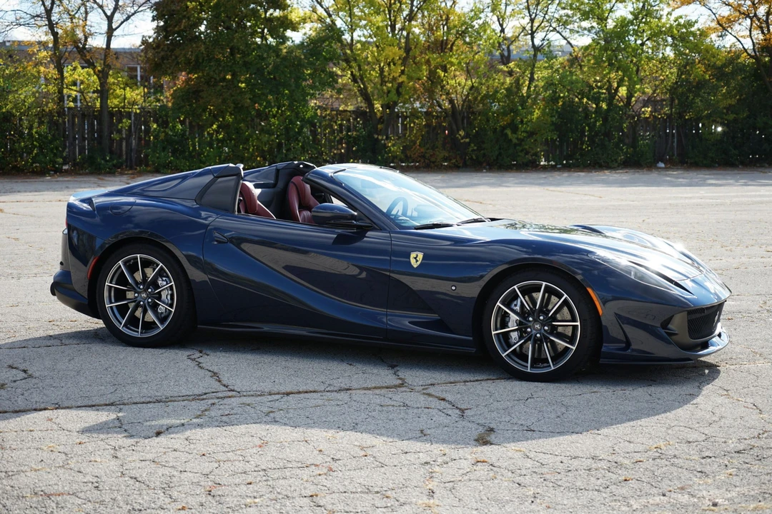 2021 Ferrari 812 GTS - Image 9 of 31