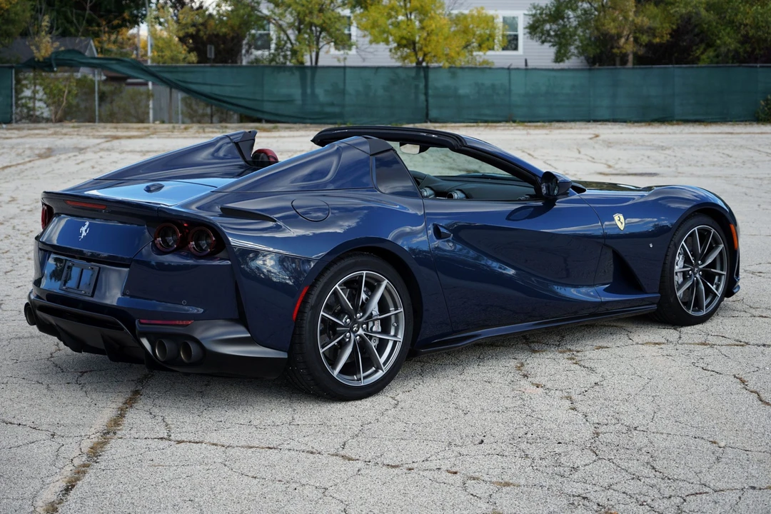 2021 Ferrari 812 GTS - Image 16 of 31