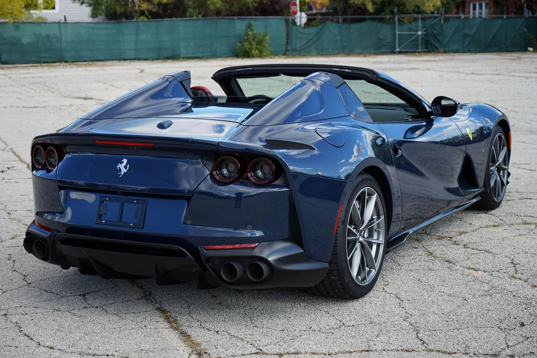 2021 Ferrari 812 GTS - Image 19 of 31